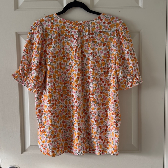 Loft Outlet Floral Ruffle Blouse Size M White Pink Orange Lightweight - Picture 2 of 4